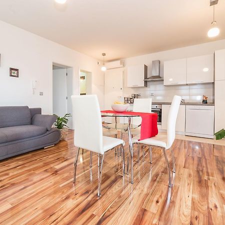 Apartman Dukic Vodice Eksteriør billede