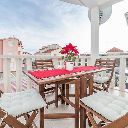 Apartman Dukic Vodice Eksteriør billede