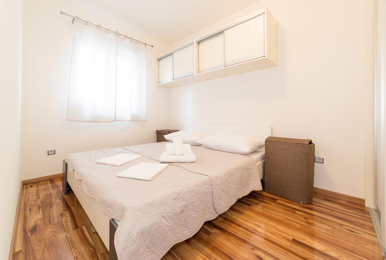 Apartman Dukic Vodice Eksteriør billede